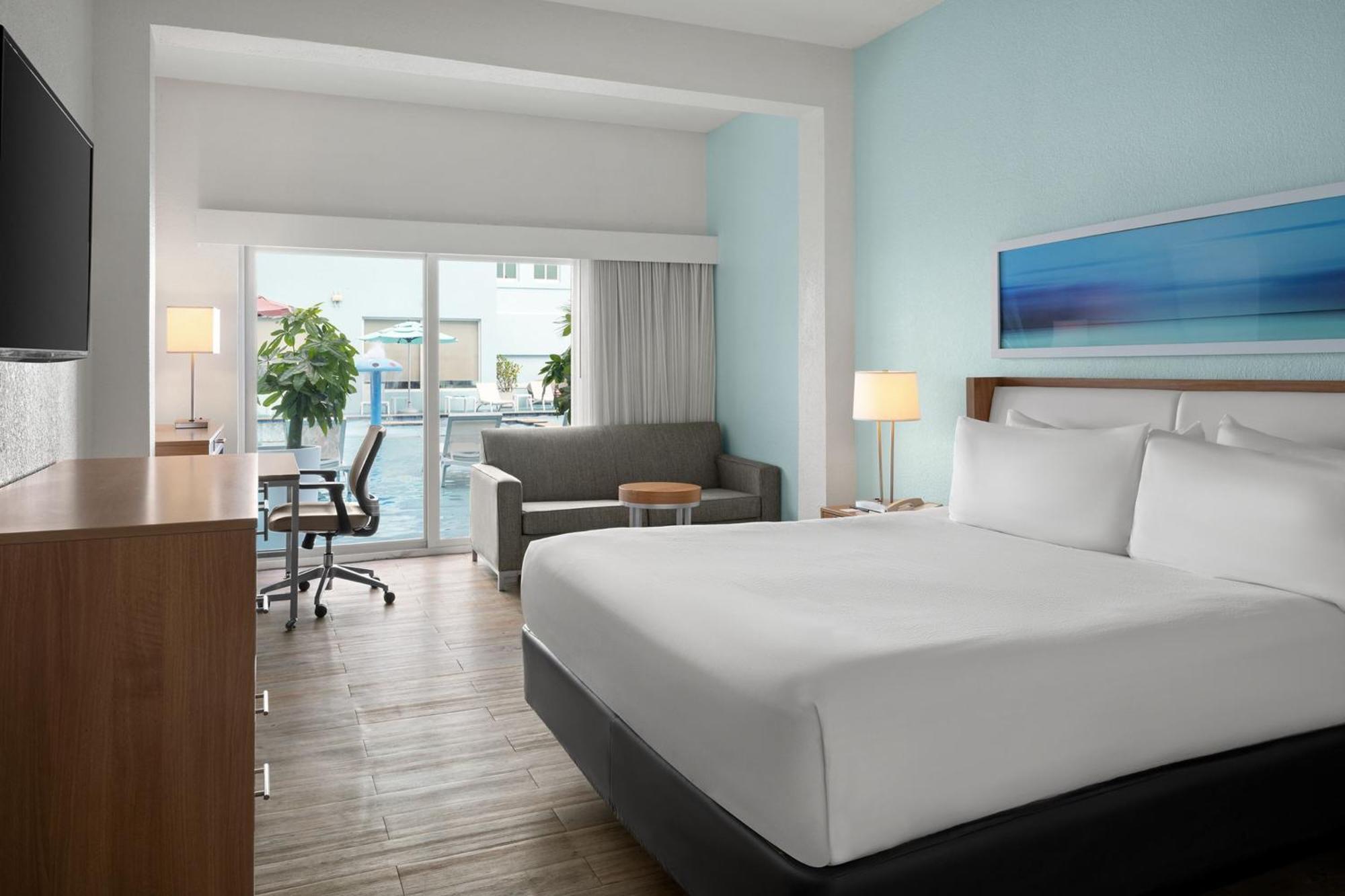 Courtyard By Marriott Nassau Downtown/Junkanoo Beach Eksteriør billede