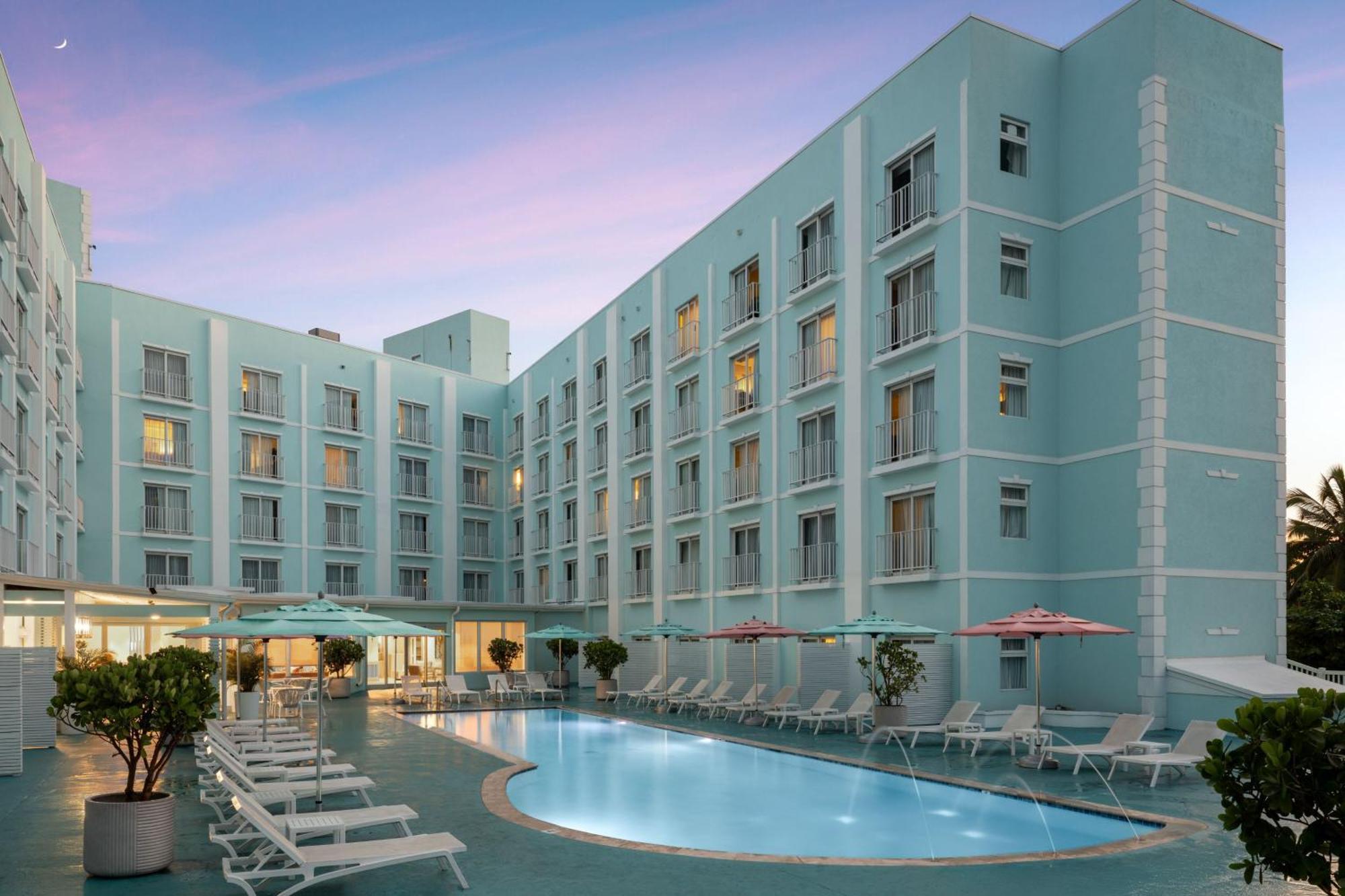 Courtyard By Marriott Nassau Downtown/Junkanoo Beach Eksteriør billede