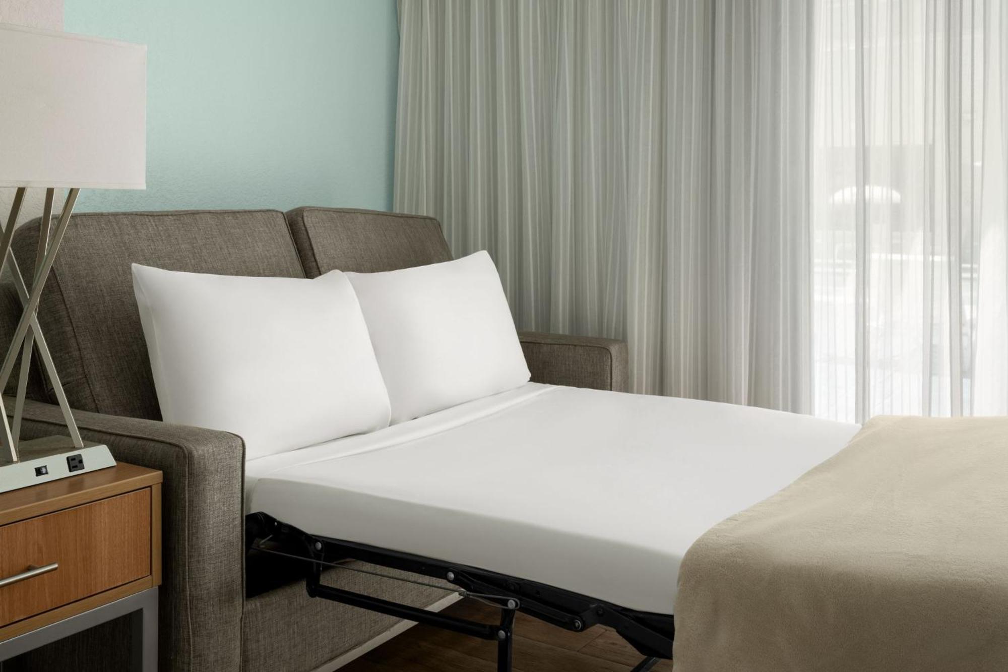 Courtyard By Marriott Nassau Downtown/Junkanoo Beach Eksteriør billede